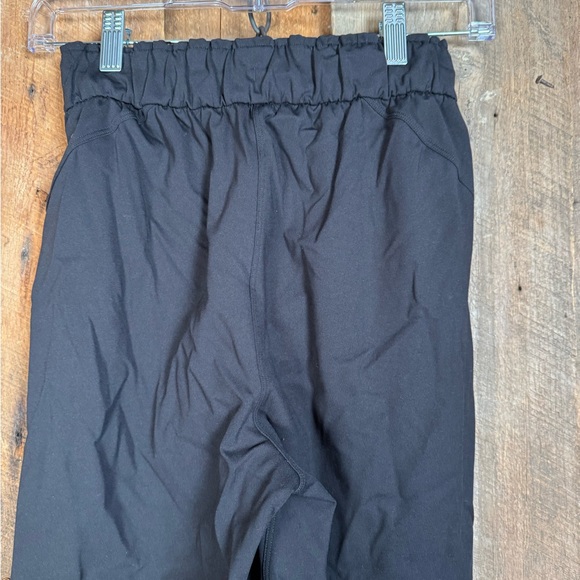 Lululemon Black Joggers - Size 2 - Picture 9 of 15